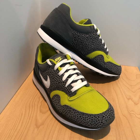 Nike Other - Nike Air Safari SE Gray/White/Bright Cactus